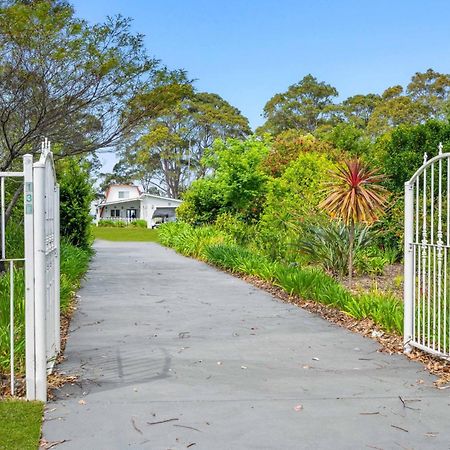 Jado On The Lake - Captains Quarters Villa St Georges Basin Exterior photo